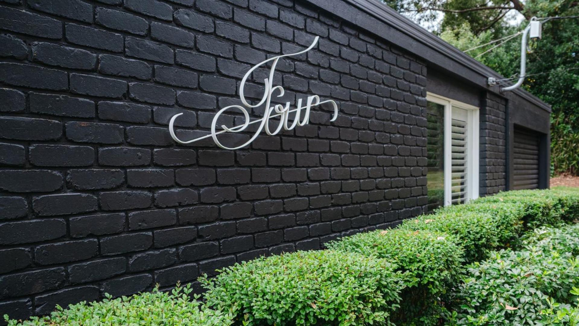 Sunrey Retreat Villa Red Hill Exterior photo